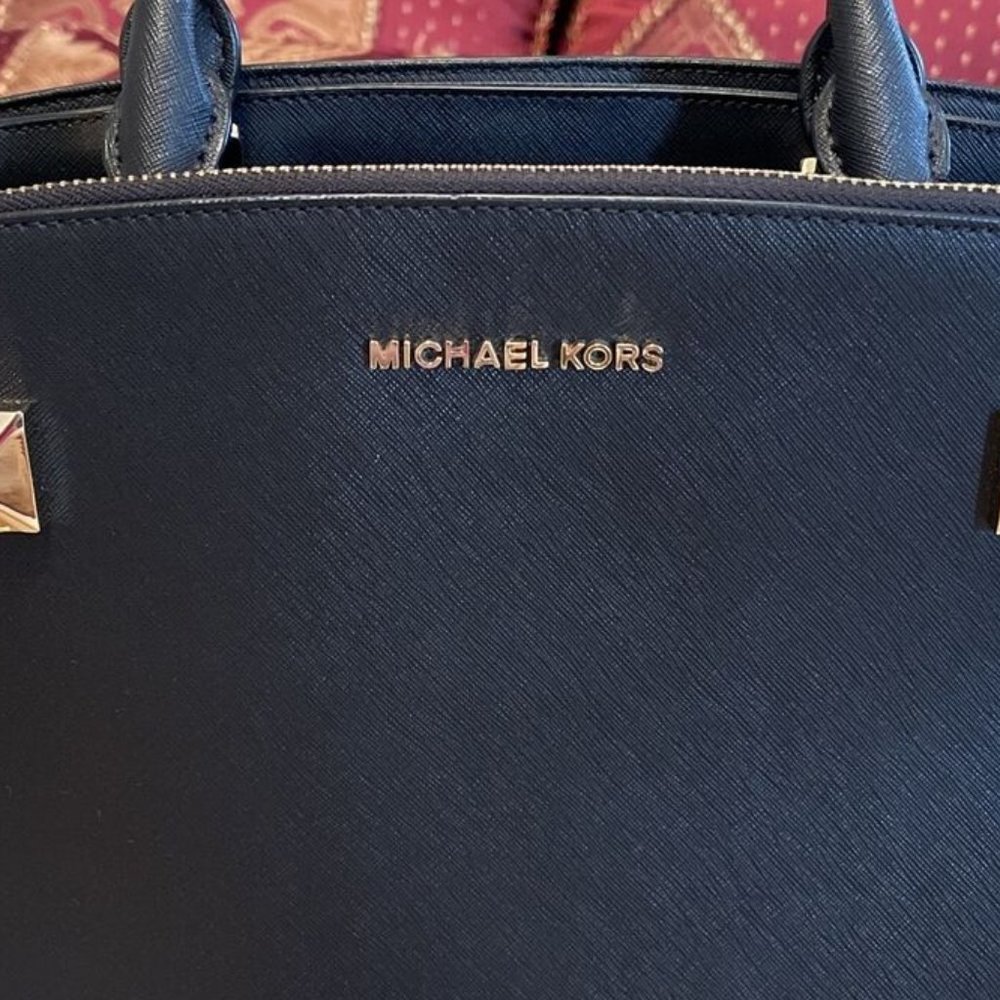 Authentic Micheal Kors Handbag